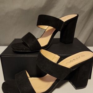 Black Block Heel Mules with Suede Straps